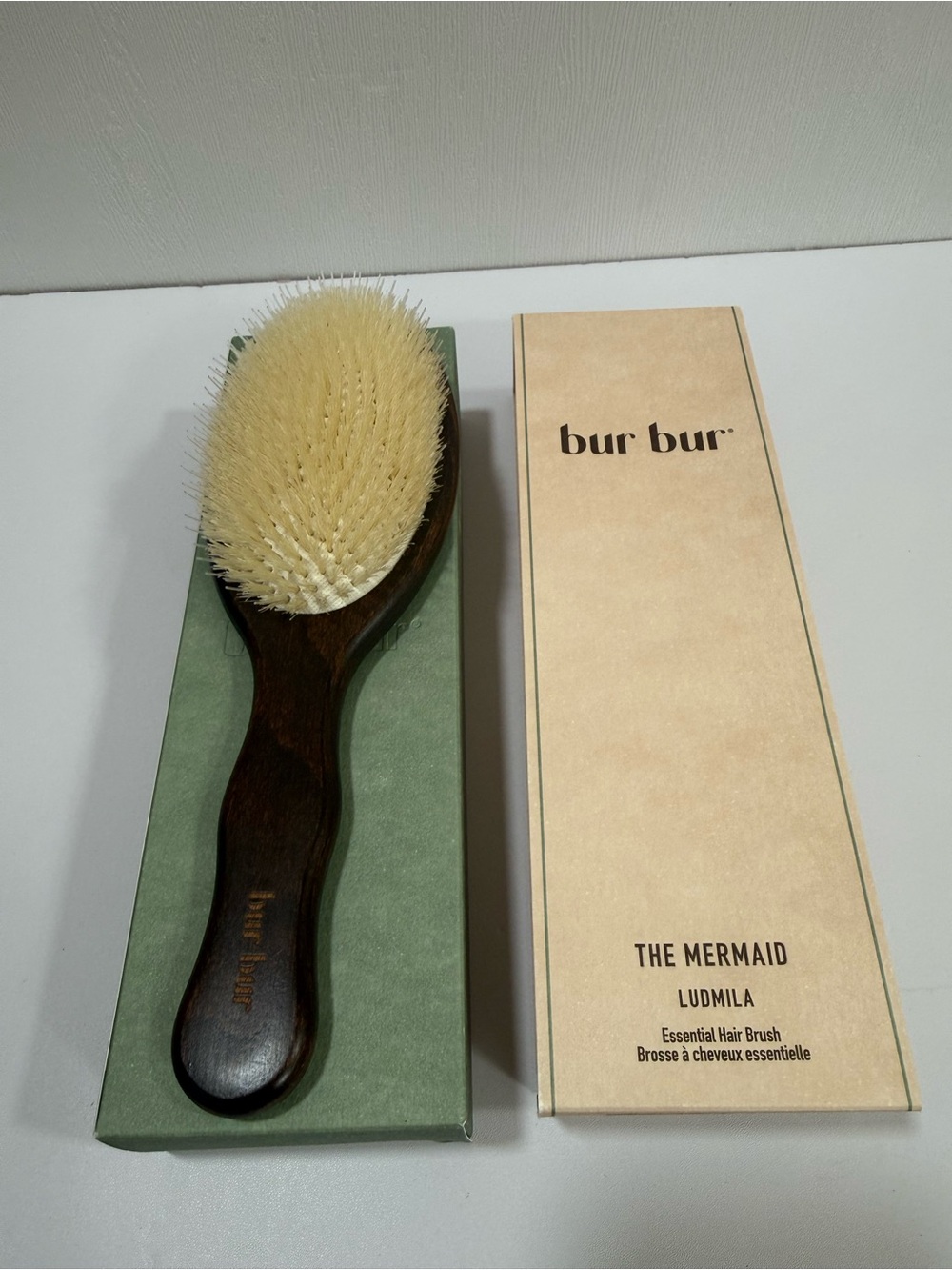 Bur Bur The Mermaid Ludmila Essential Hair Brush Wooden Handle Oval Boar Bristle